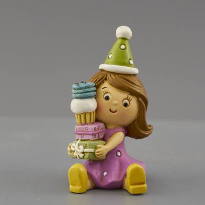 Bimba Piccola con Torta Seduto – Kit da 8 pezzi