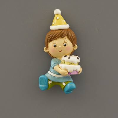 Bimbo con Torta Seduto Calmita – Kit da 12 pezzi
